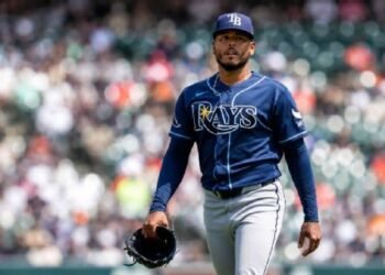 Freddy Peralta busca llevar a Rays a Serie Mundial de Beisbol