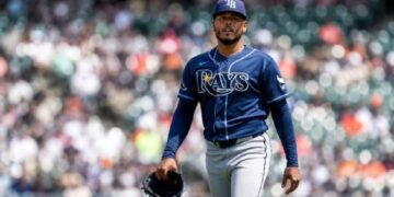 Freddy Peralta busca llevar a Rays a Serie Mundial de Beisbol