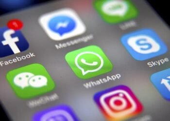 Grecia prohíbe el acceso a redes sociales a menores de 15 años a partir de 2027