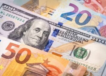 Dólar subió 5 cts. y era vendido a $60.90; el euro sigue a $70.27