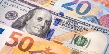Dólar subió 5 cts. y era vendido a $60.90; el euro sigue a $70.27