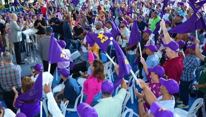 Aspirantes del PLD mantienen campaña tras cancelar consulta